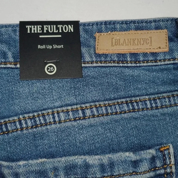 BLANK NYC Distressed Roll Up "The Fulton" Jean Shorts Size 26 NWT - Picture 5 of 12